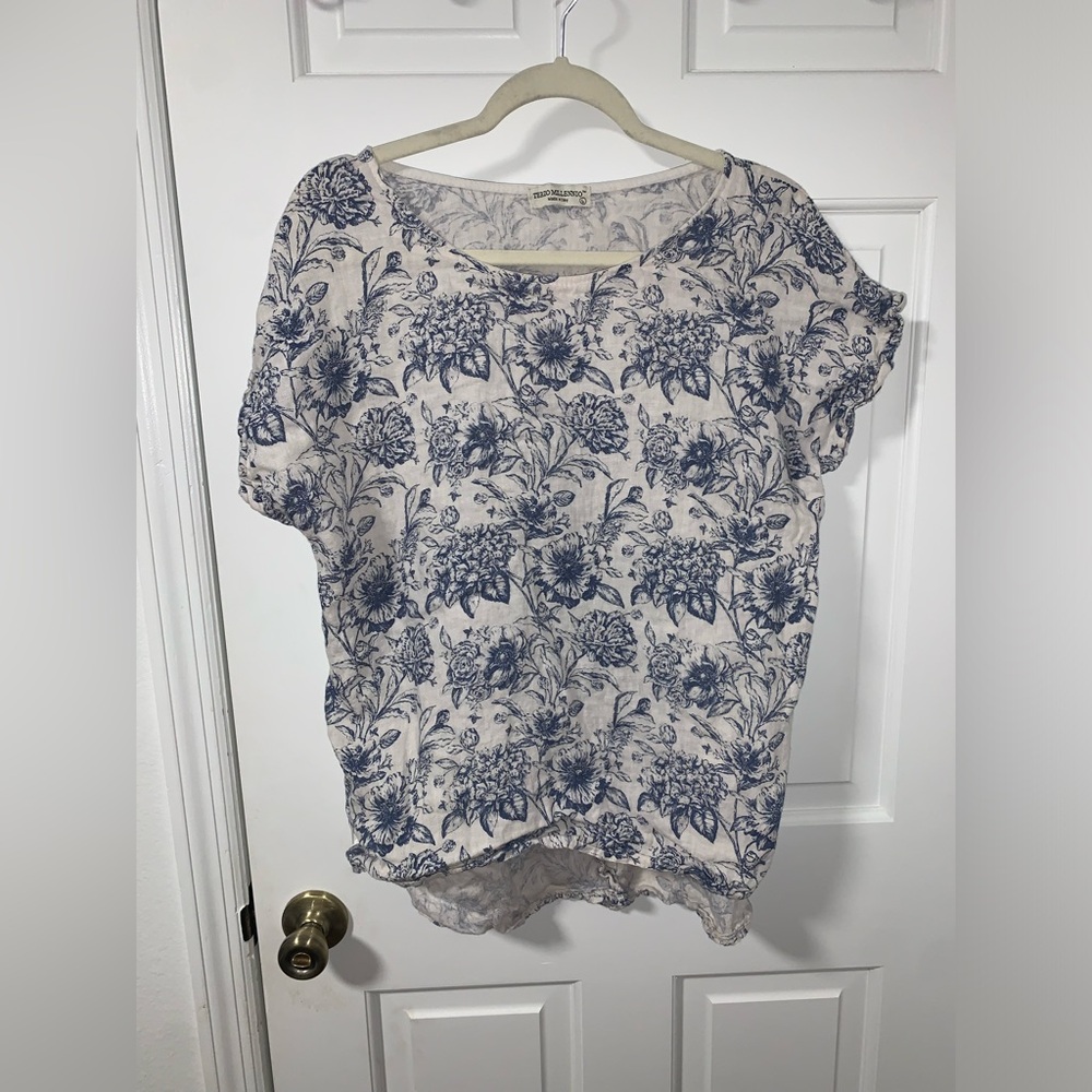 Terzo Millennio Made in Italy Blue Floral Blouse Size Large